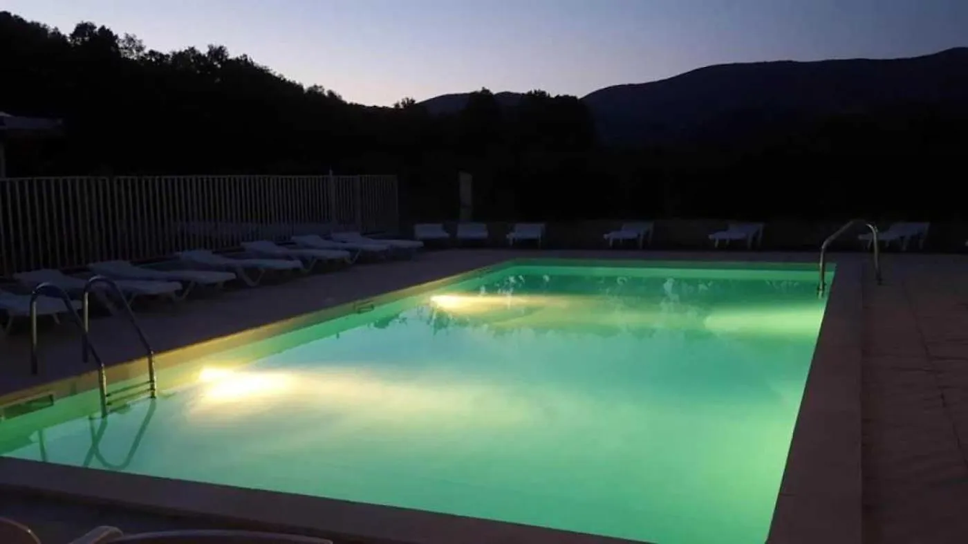 Camping 3 Etoiles - Piscine - Ccaihfi Seix France