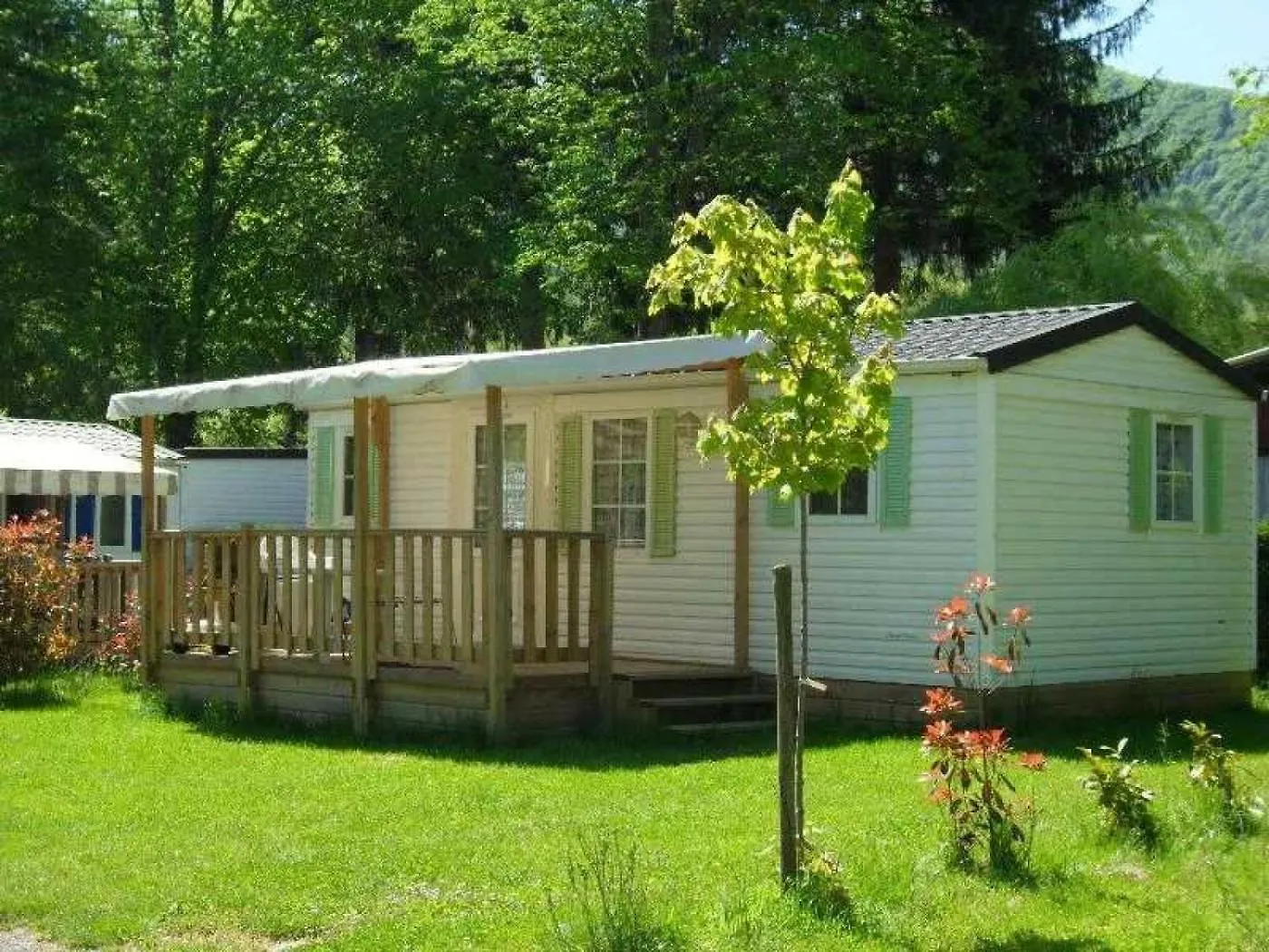 Campsite Camping 3 Etoiles - Piscine - Ccaihfi Seix